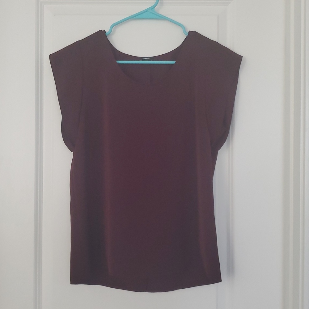 Elegant Women's Top in Rich Burgandy